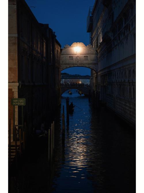 威尼斯的夜诗（威尼斯的夜晚最迷人的最危险）