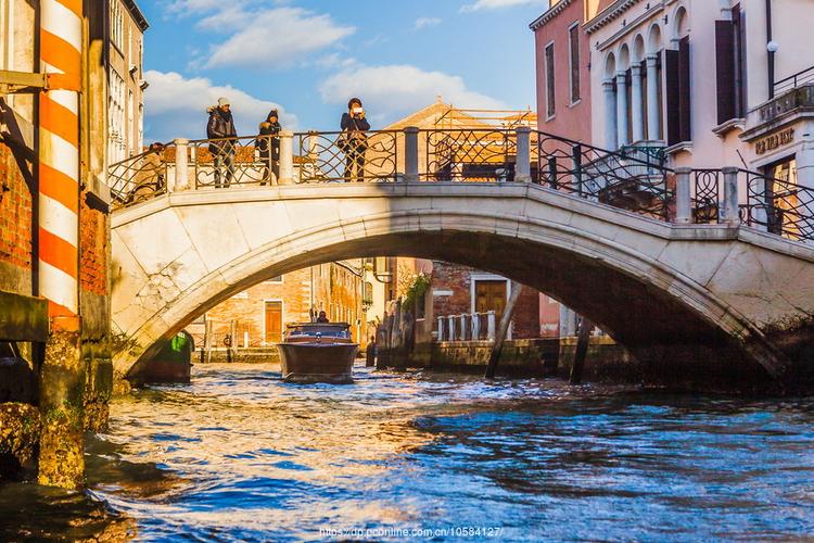 威尼斯水城之桥（威尼斯水城视频）