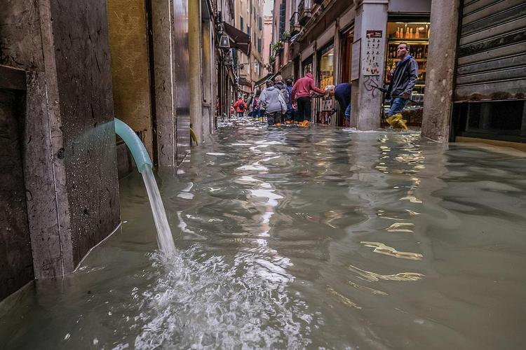 威尼斯会发大水（威尼斯水灾需10亿美元修复）