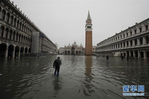 威尼斯暴风暴雨（威尼斯暴风暴雨图片）